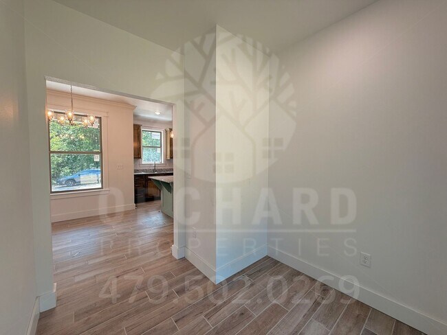 Building Photo - Bella Vista Single-Family Home- 2 Bed/ 2 Bath - Well-Crafted Camden Plan