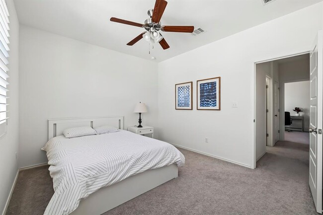 Building Photo - 9105 Garnet Dr