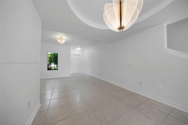 Building Photo - 21025 NE 31st Ave