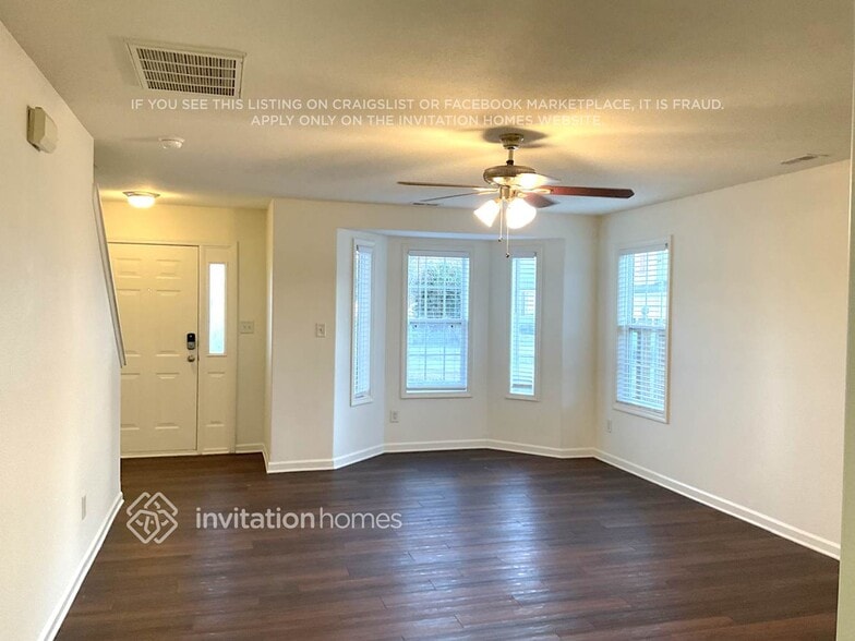 Building Photo - 1001 Sunlight Path Dr