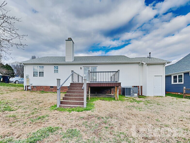 Building Photo - 353 Canter Ct NW