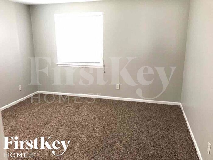 Building Photo - 10153 Lawnhaven Dr