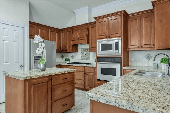 Building Photo - 304 Candle Stone Ct