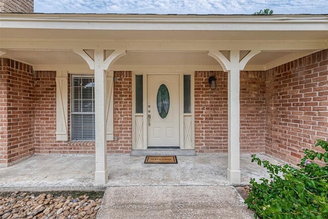 Building Photo - 7910 Litchfield Ln