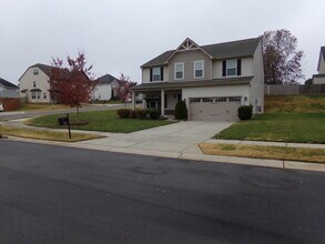 Building Photo - Coming Soon – Available November 1st! Spacious 4-Bedroom Home