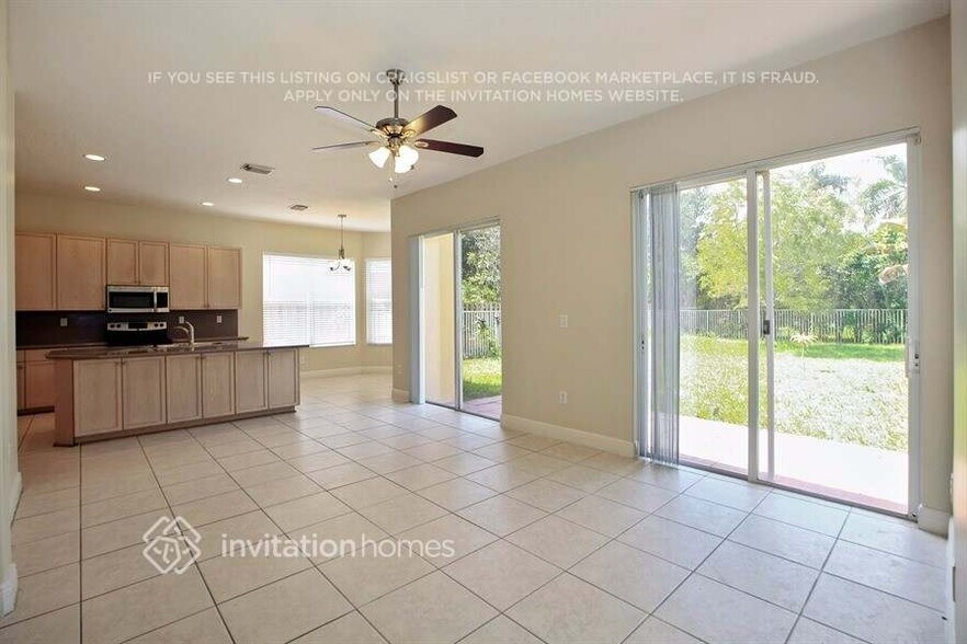 Building Photo - 19150 SW 29th Ct