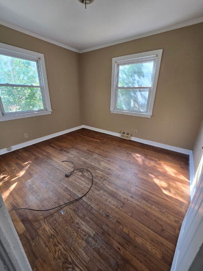 Building Photo - 336 Crosby Cir