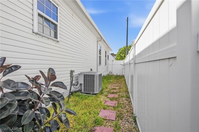 Building Photo - 286 Leawood Cir