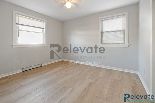 Building Photo - 7507 Comet Rd