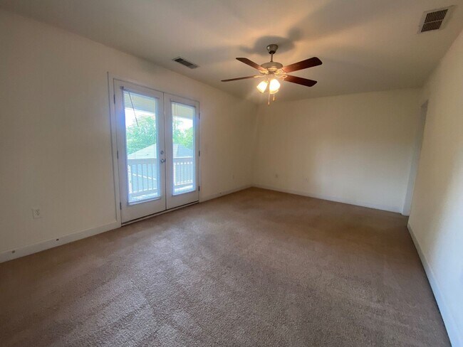 Building Photo - PRE-LEASING FOR AUGUST 2026!