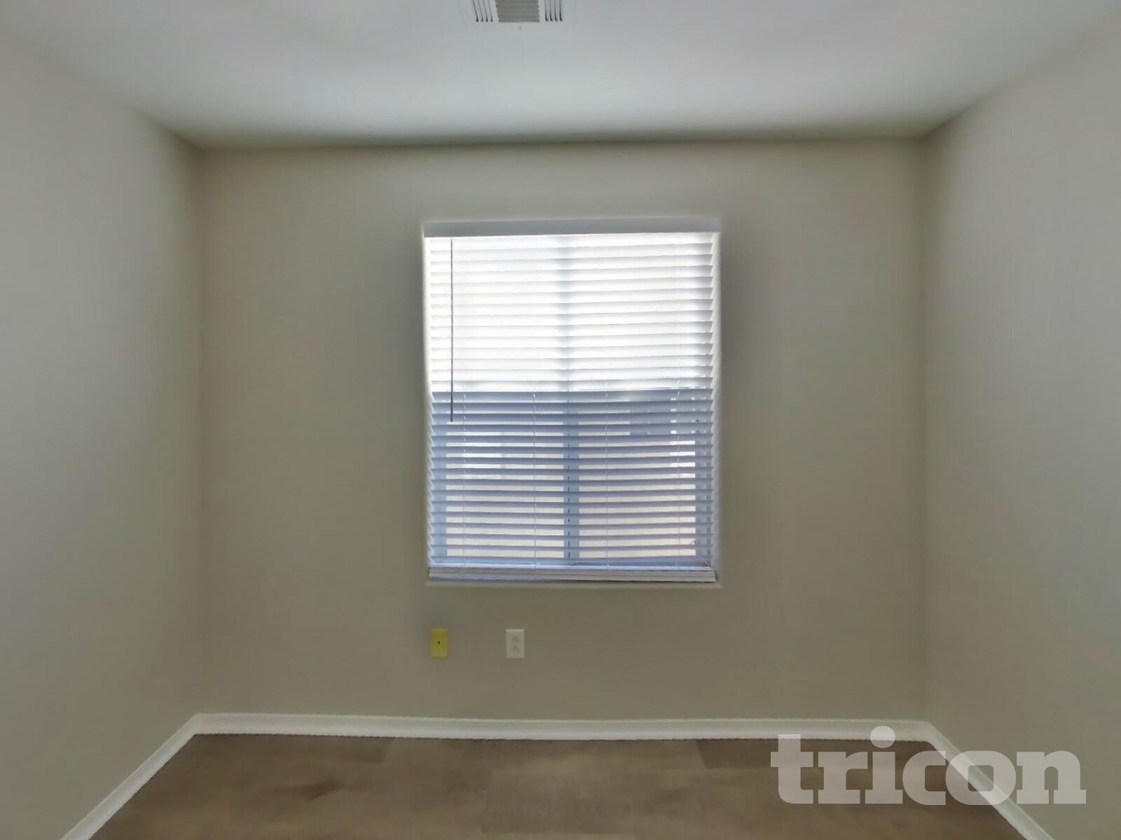 Building Photo - 4432 Santa Clarita Ave