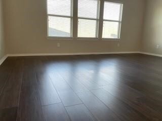 Building Photo - 29015 Davenport Dr