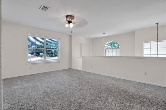 Building Photo - 6004 Mesa Verde Cir