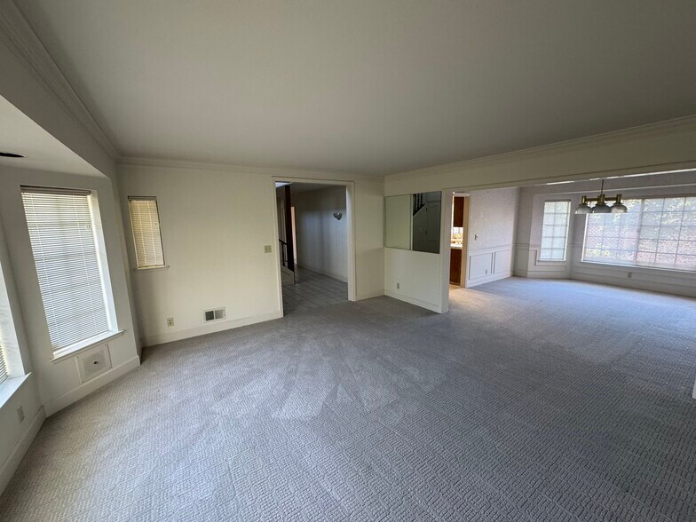 Building Photo - 1118 Palo Alto Way