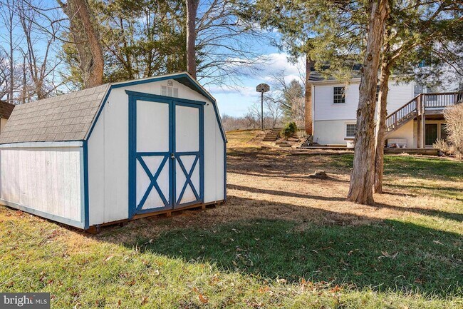 Building Photo - 7329 Fleetwood Ct