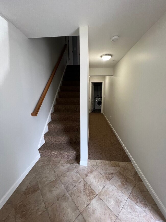 Building Photo - 3 Bandon Cir