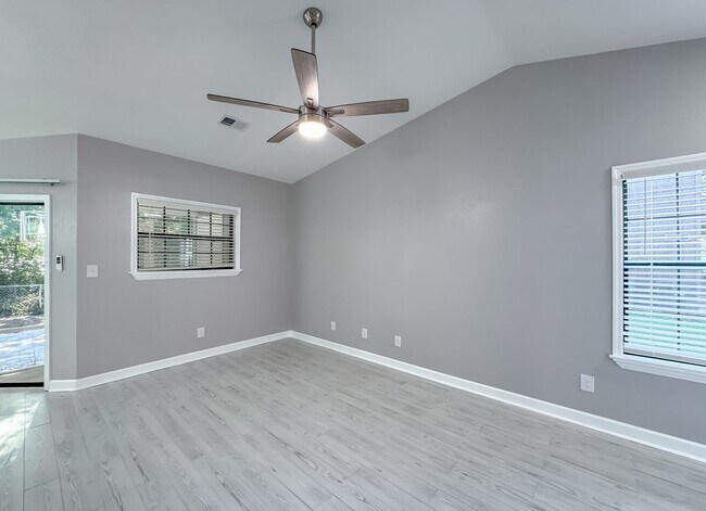 Building Photo - MODERN & Redone 1/1 w/ Tile Floors Throughout, Stainless Appliances, Granite Counters, Washer/Dry...