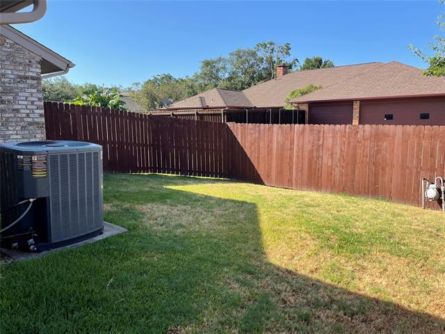 Building Photo - 16321 Lauder Ln