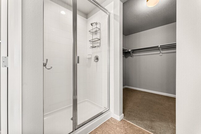 Building Photo - Spacious Home with Central AC and Fenced Yard