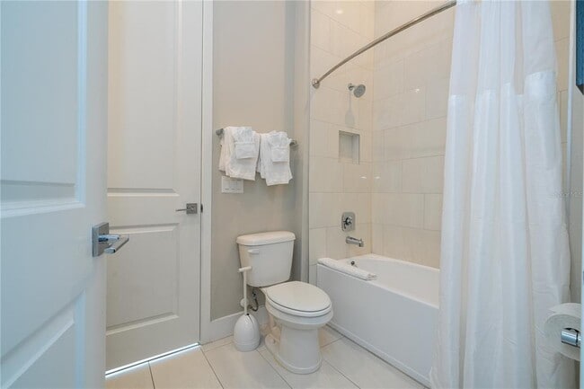 Building Photo - 7740 Sandy Ridge Dr