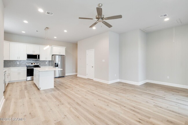 Building Photo - 112 Gadwall Dr