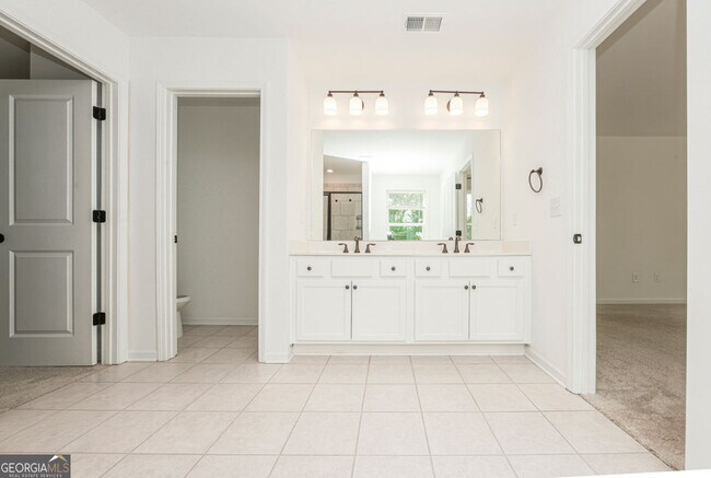 Building Photo - 5575 Coltman Dr