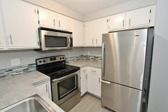 Building Photo - 2589 S Oak Leaf Ln