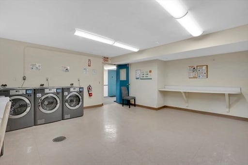 Building Photo - 272 Regency Park Dr