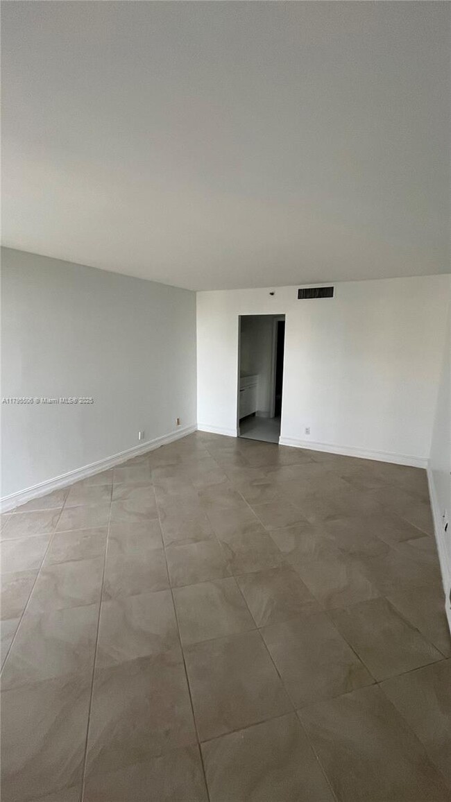 Building Photo - 1361 S Ocean Blvd