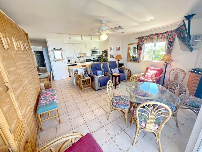 Building Photo - Live the Maui Dream – Modern 2-Bed, 2-Bath...
