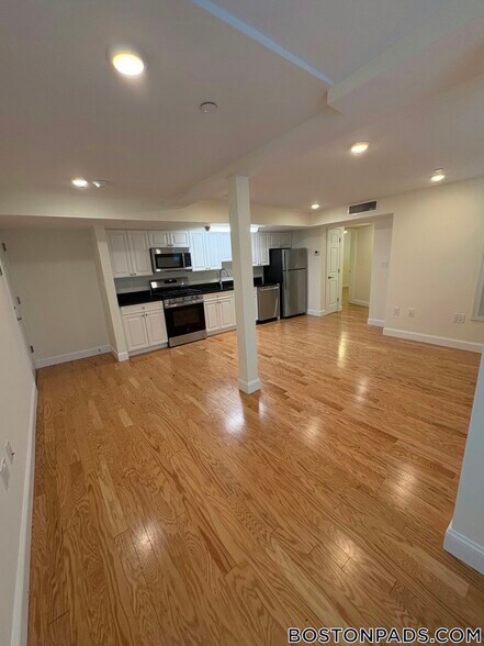 Building Photo - 1 Langdon St