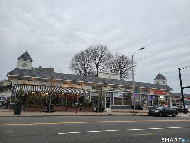 Building Photo - 21 Quintard Terrace