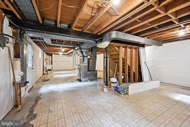 Building Photo - 204 Mowbray Rd