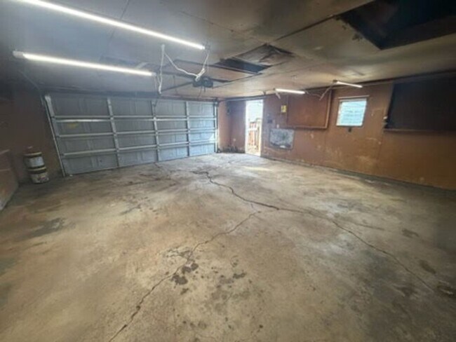 Building Photo - 2709 Alton Dr