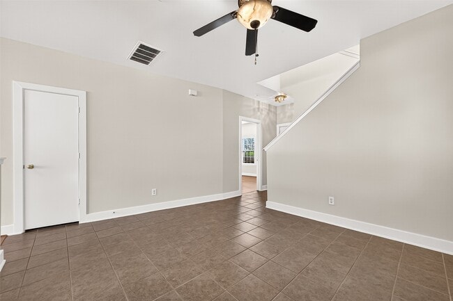 Building Photo - 6247 Settlers Lake Cir E