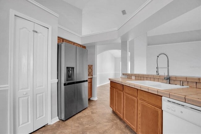 Building Photo - 11102 Lakeside Vista Dr