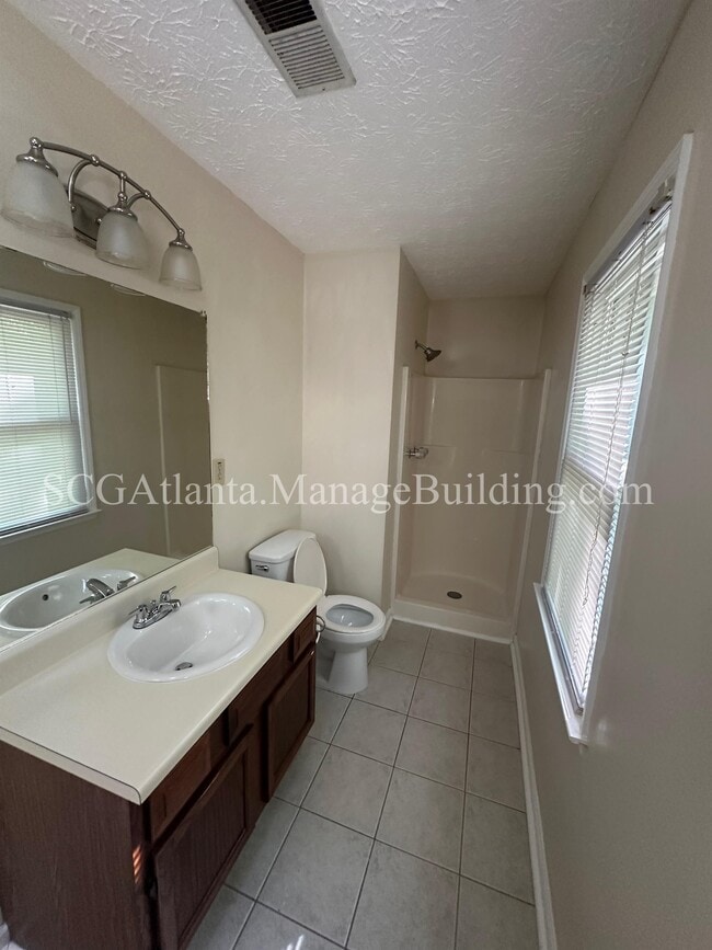 Building Photo - 706 Bookman Point