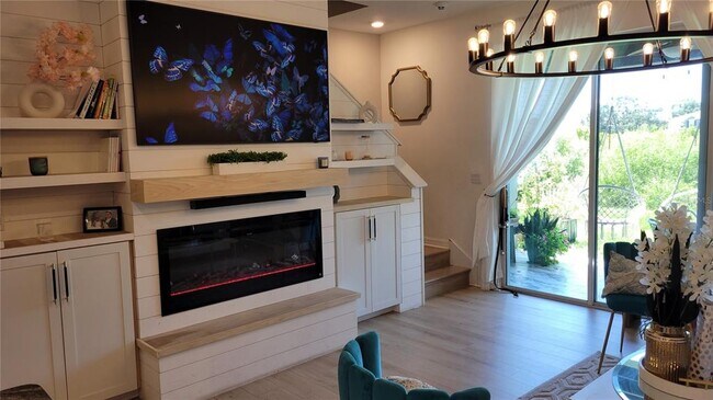 Building Photo - 8545 Milestone Dr