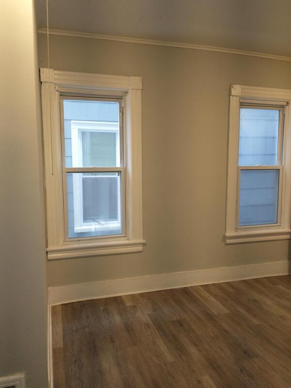 Building Photo - 328 Parkdale Ave