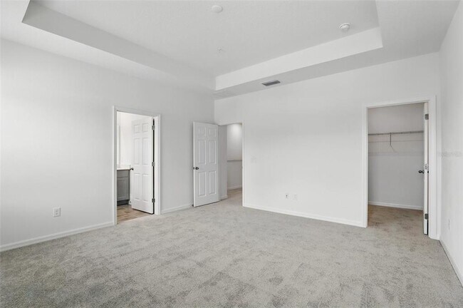 Building Photo - 1432 silver lining way