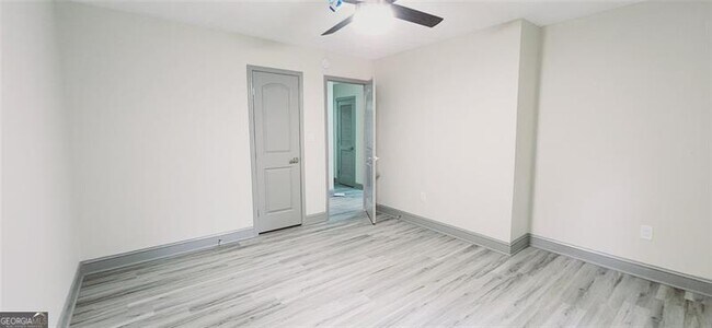 Building Photo - 1837 Access Rd