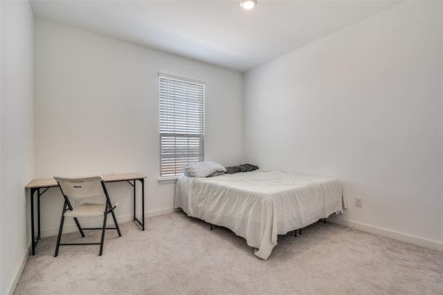 Building Photo - 4016 Daisy Holw Lp