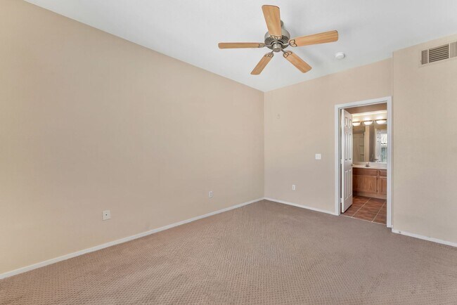 Building Photo - 7139 S Durango Dr