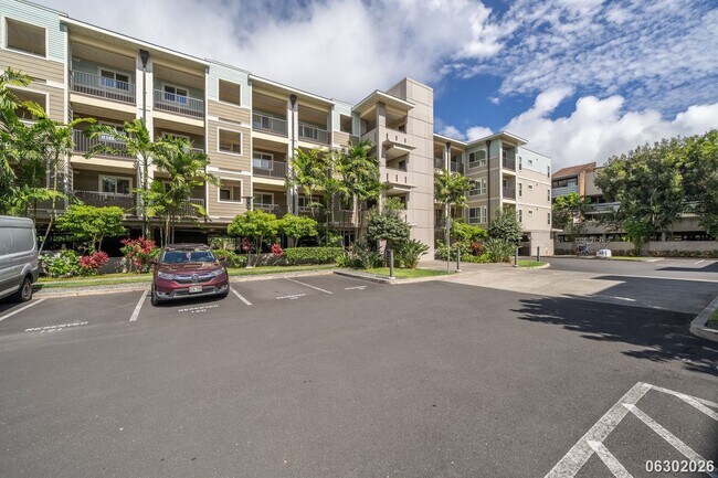 Building Photo - $3,300 / 1BR • 1BA • 757 SF • First-Floor Ka Malanai Condo | Available Now! (Kailua)