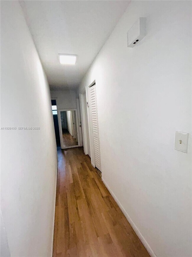 Building Photo - 800 NW 29th Terrace