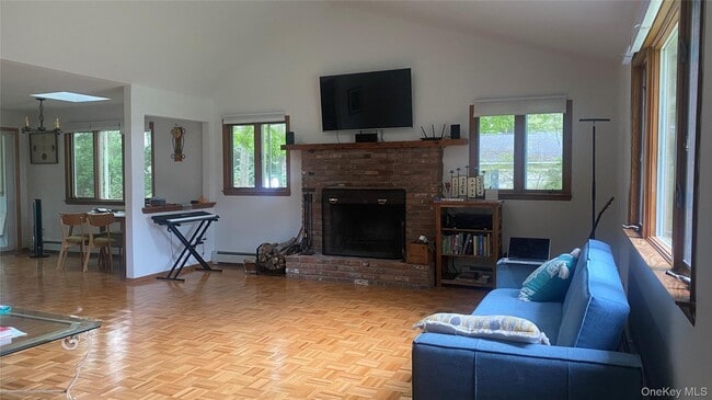 Building Photo - 32 Culross Dr