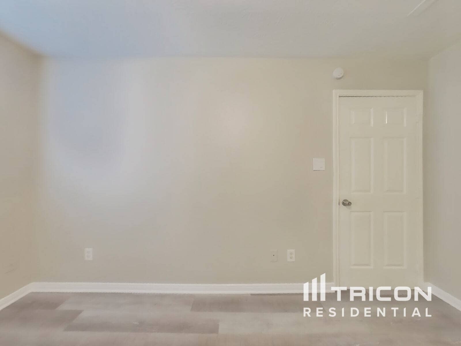 Building Photo - 16179 Summer Breeze Ct