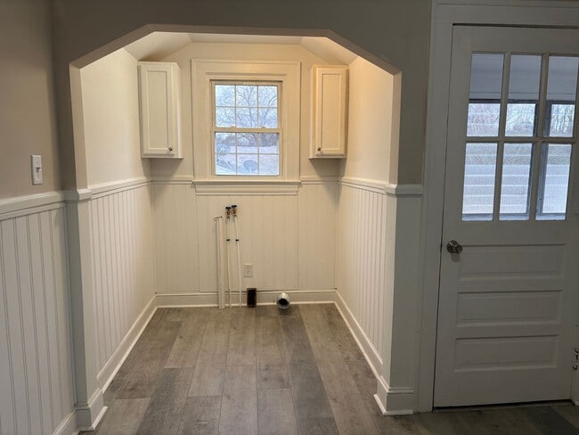 Building Photo - 2 Bedroom, 1 Bathroom House in Winston-Salem!