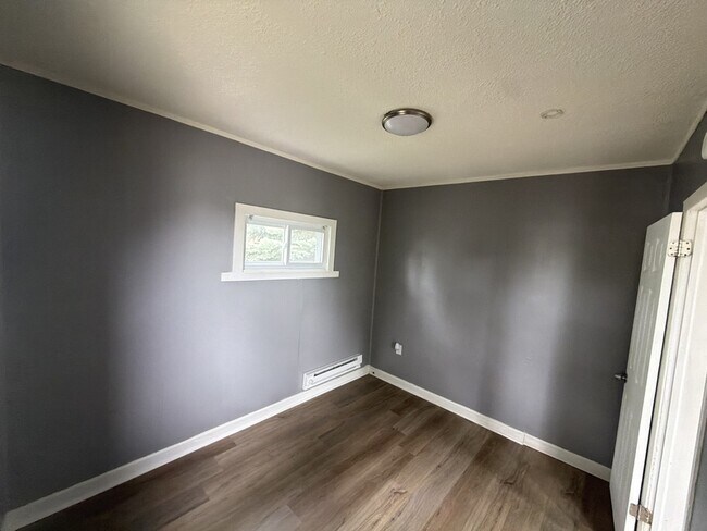 Building Photo - 4144 Hyde Ave