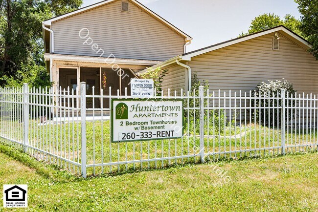 Building Photo - 15030 Tally Ho Dr